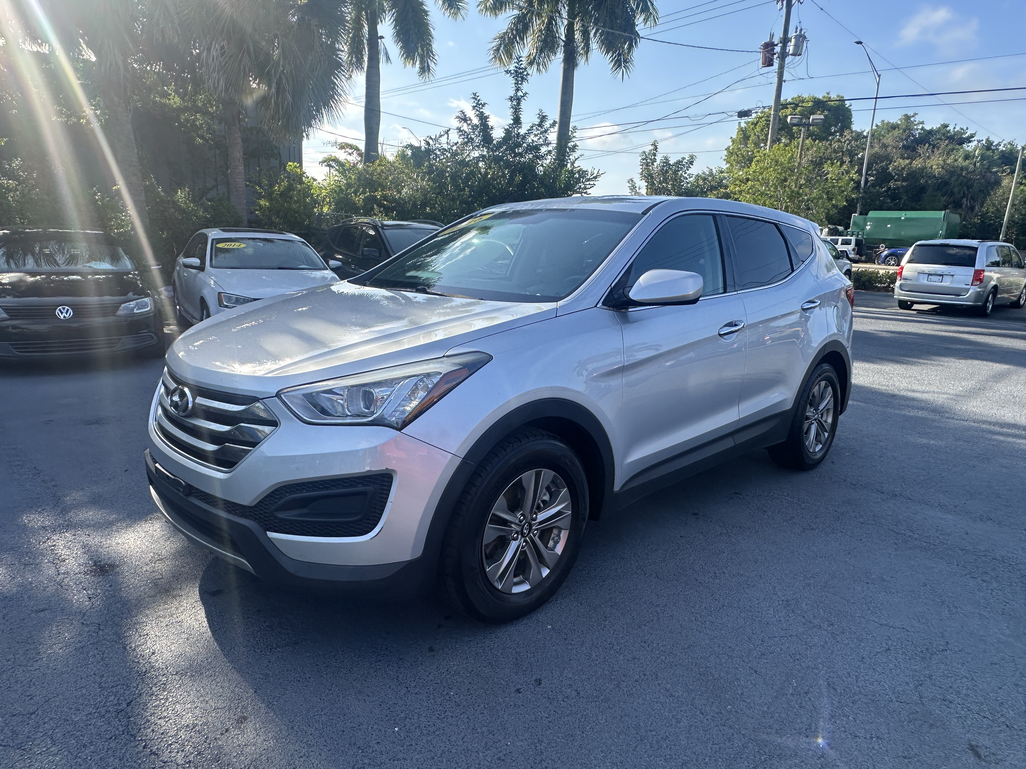 hyundai santa fe 2016 5XYZT3LB1GG357737 image hyundai santa fe 2016 5XYZT3LB1GG357737 image